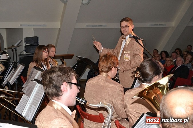 Zdjęcie w galerii na portalu naszraciborz.pl: Powiatowe obchody Dnia Edukacji Narodowej na Zamku Piastowskim wiadomości z regionu