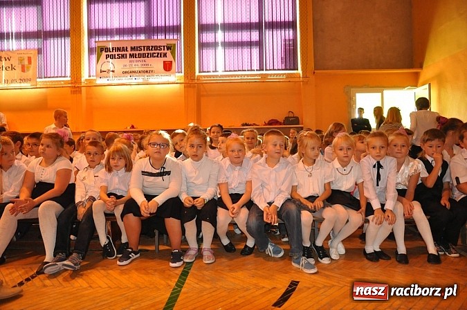 Zdjęcie w galerii na portalu naszraciborz.pl: Święto edukacji w szkole w Krzanowicach wiadomości z regionu