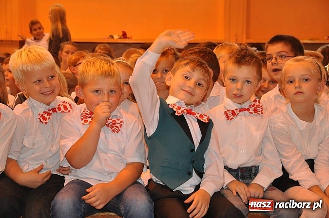 Zdjęcie w galerii na portalu naszraciborz.pl: Święto edukacji w szkole w Krzanowicach wiadomości z regionu