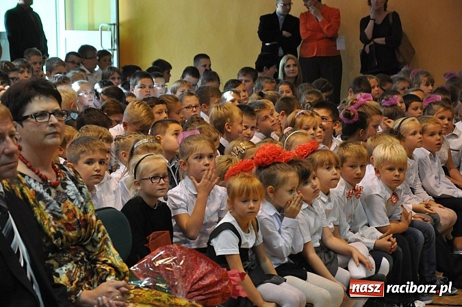 Zdjęcie w galerii na portalu naszraciborz.pl: Święto edukacji w szkole w Krzanowicach wiadomości z regionu