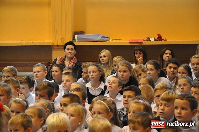 Zdjęcie w galerii na portalu naszraciborz.pl: Święto edukacji w szkole w Krzanowicach wiadomości z regionu