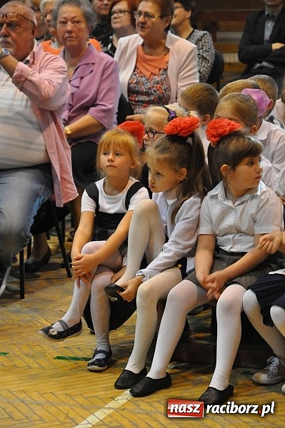 Zdjęcie w galerii na portalu naszraciborz.pl: Święto edukacji w szkole w Krzanowicach wiadomości z regionu