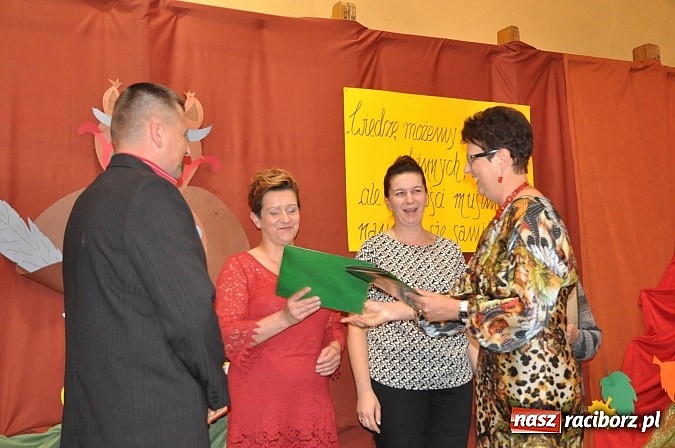 Zdjęcie w galerii na portalu naszraciborz.pl: Święto edukacji w szkole w Krzanowicach wiadomości z regionu