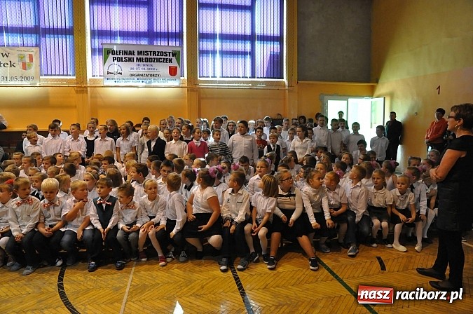 Zdjęcie w galerii na portalu naszraciborz.pl: Święto edukacji w szkole w Krzanowicach wiadomości z regionu