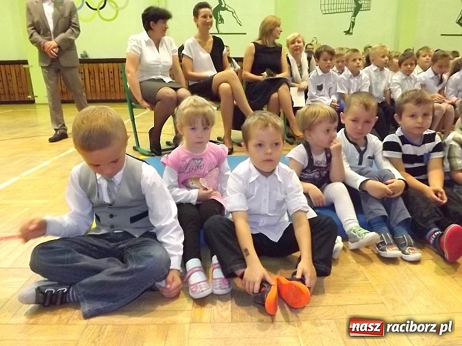 Zdjęcie w galerii na portalu naszraciborz.pl: Dzień Edukacji Narodowej świętowali także w Wojnowicach i Borucinie wiadomości z regionu