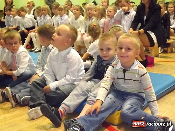 Zdjęcie w galerii na portalu naszraciborz.pl: Dzień Edukacji Narodowej świętowali także w Wojnowicach i Borucinie wiadomości z regionu