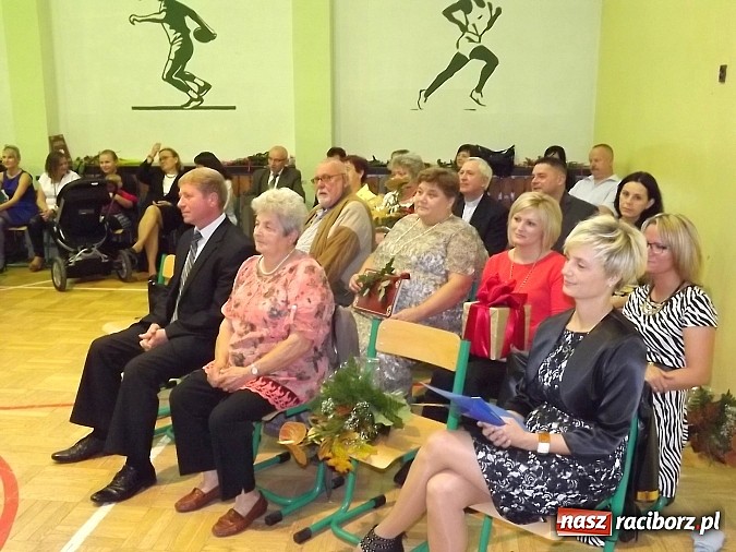 Zdjęcie w galerii na portalu naszraciborz.pl: Dzień Edukacji Narodowej świętowali także w Wojnowicach i Borucinie wiadomości z regionu