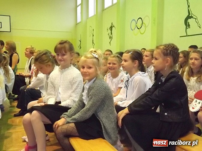 Zdjęcie w galerii na portalu naszraciborz.pl: Dzień Edukacji Narodowej świętowali także w Wojnowicach i Borucinie wiadomości z regionu