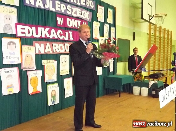 Zdjęcie w galerii na portalu naszraciborz.pl: Dzień Edukacji Narodowej świętowali także w Wojnowicach i Borucinie wiadomości z regionu