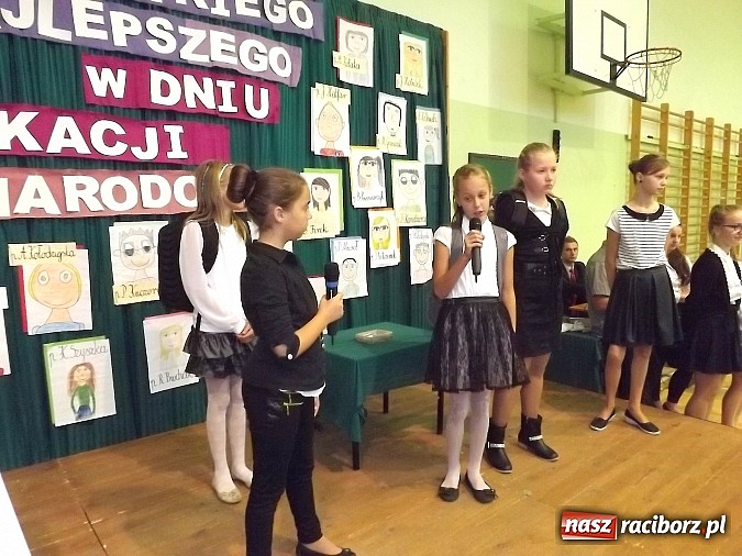 Zdjęcie w galerii na portalu naszraciborz.pl: Dzień Edukacji Narodowej świętowali także w Wojnowicach i Borucinie wiadomości z regionu