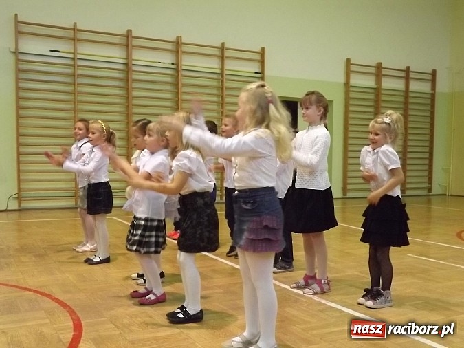 Zdjęcie w galerii na portalu naszraciborz.pl: Dzień Edukacji Narodowej świętowali także w Wojnowicach i Borucinie wiadomości z regionu