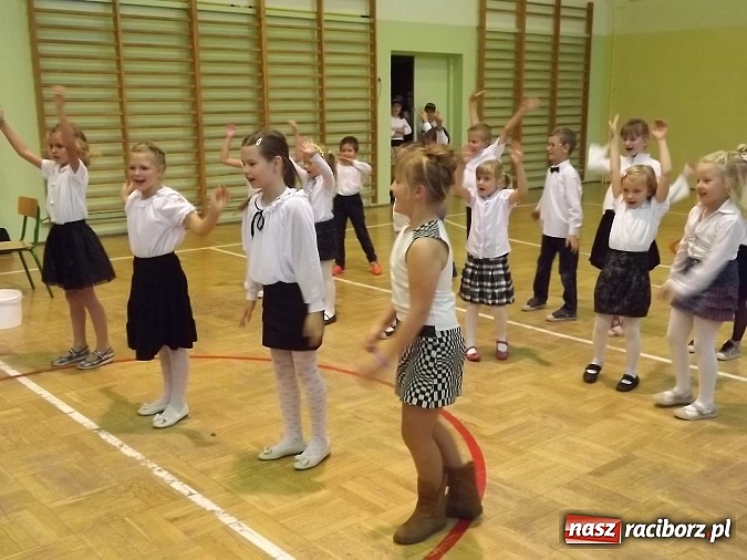 Zdjęcie w galerii na portalu naszraciborz.pl: Dzień Edukacji Narodowej świętowali także w Wojnowicach i Borucinie wiadomości z regionu