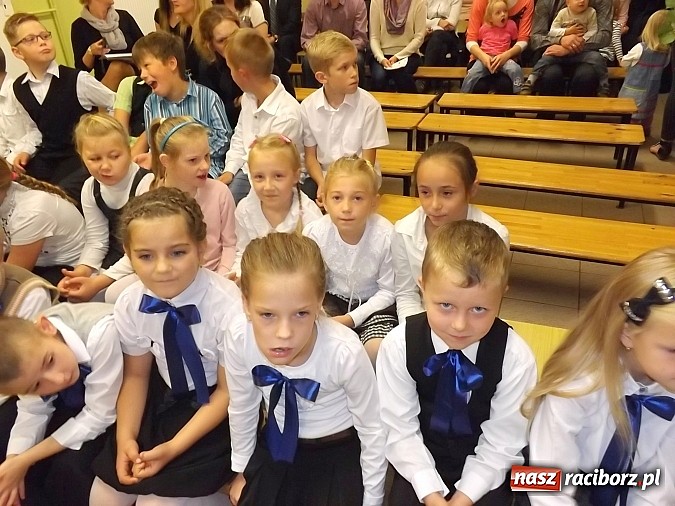 Zdjęcie w galerii na portalu naszraciborz.pl: Dzień Edukacji Narodowej świętowali także w Wojnowicach i Borucinie wiadomości z regionu