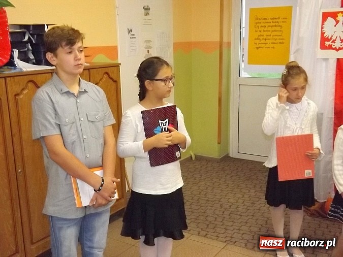 Zdjęcie w galerii na portalu naszraciborz.pl: Dzień Edukacji Narodowej świętowali także w Wojnowicach i Borucinie wiadomości z regionu