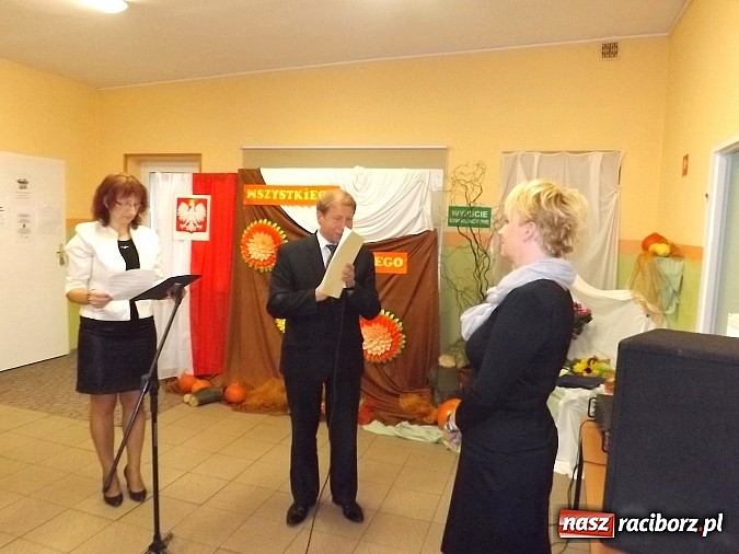 Zdjęcie w galerii na portalu naszraciborz.pl: Dzień Edukacji Narodowej świętowali także w Wojnowicach i Borucinie wiadomości z regionu