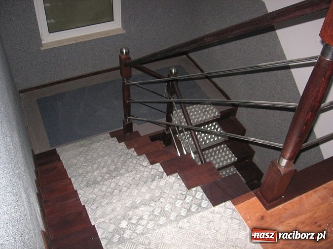 Zdjęcie w galerii na portalu naszraciborz.pl: Trwa modernizacja komisariatu Policji w Kuźni Raciborskiej wiadomości z regionu