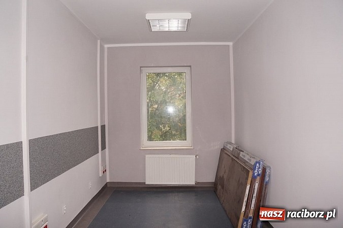 Zdjęcie w galerii na portalu naszraciborz.pl: Trwa modernizacja komisariatu Policji w Kuźni Raciborskiej wiadomości z regionu