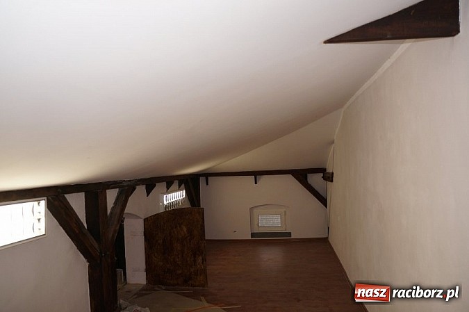 Zdjęcie w galerii na portalu naszraciborz.pl: Trwa modernizacja komisariatu Policji w Kuźni Raciborskiej wiadomości z regionu