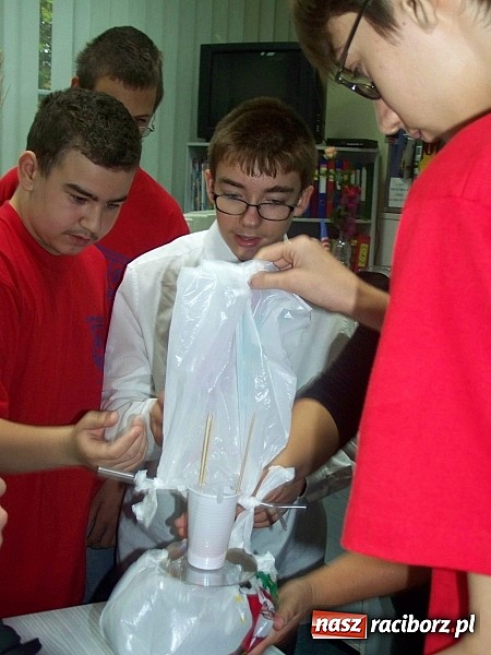 Zdjęcie w galerii na portalu naszraciborz.pl: Dzień Nauczyciela inny niż zwykle wiadomości z regionu