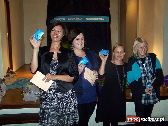 Zdjęcie w galerii na portalu naszraciborz.pl: Dzień Nauczyciela inny niż zwykle wiadomości z regionu