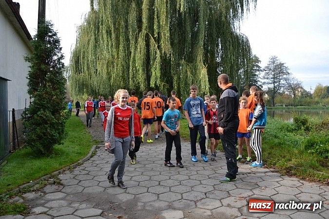 Zdjęcie w galerii na portalu naszraciborz.pl: Rejonowe Sztafetowe Biegi Przełajowe w Tworkowie wiadomości z regionu