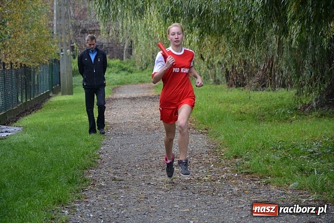 Zdjęcie w galerii na portalu naszraciborz.pl: Rejonowe Sztafetowe Biegi Przełajowe w Tworkowie wiadomości z regionu