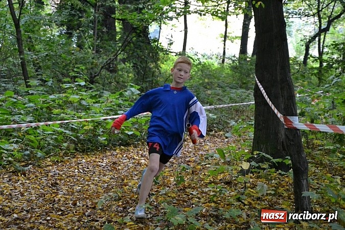 Zdjęcie w galerii na portalu naszraciborz.pl: Rejonowe Sztafetowe Biegi Przełajowe w Tworkowie wiadomości z regionu