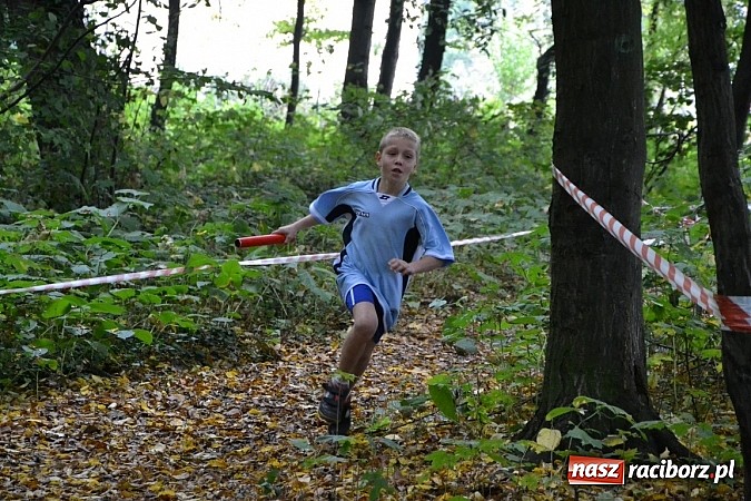 Zdjęcie w galerii na portalu naszraciborz.pl: Rejonowe Sztafetowe Biegi Przełajowe w Tworkowie wiadomości z regionu