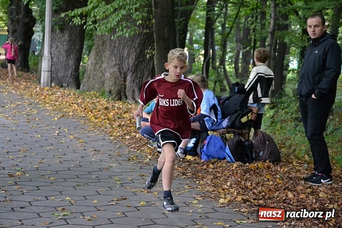Zdjęcie w galerii na portalu naszraciborz.pl: Rejonowe Sztafetowe Biegi Przełajowe w Tworkowie wiadomości z regionu