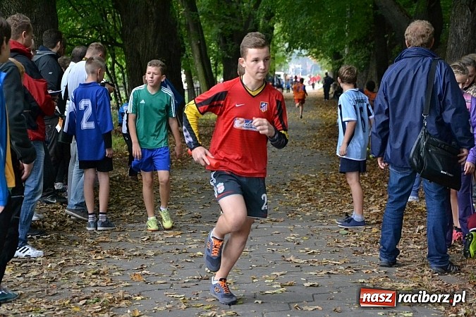 Zdjęcie w galerii na portalu naszraciborz.pl: Rejonowe Sztafetowe Biegi Przełajowe w Tworkowie wiadomości z regionu