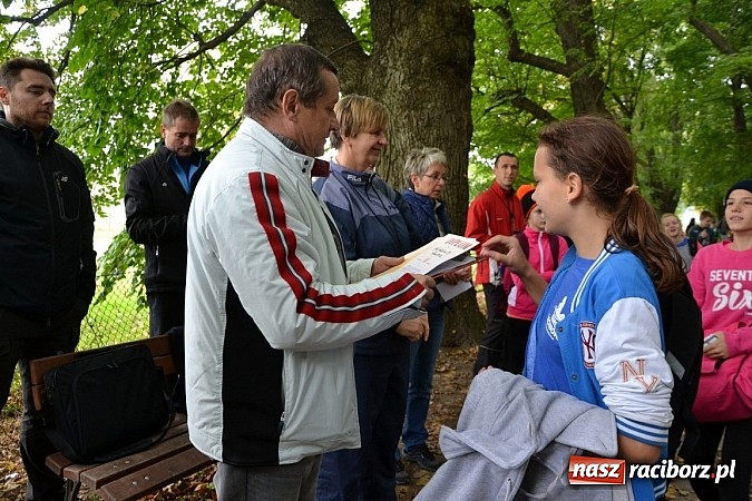 Zdjęcie w galerii na portalu naszraciborz.pl: Rejonowe Sztafetowe Biegi Przełajowe w Tworkowie wiadomości z regionu