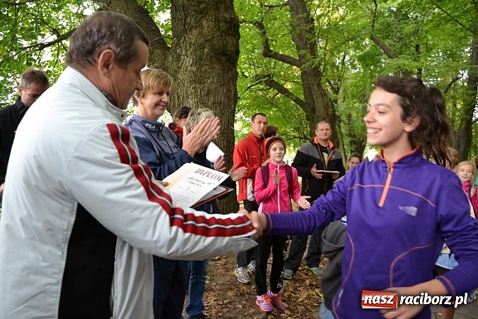 Zdjęcie w galerii na portalu naszraciborz.pl: Rejonowe Sztafetowe Biegi Przełajowe w Tworkowie wiadomości z regionu