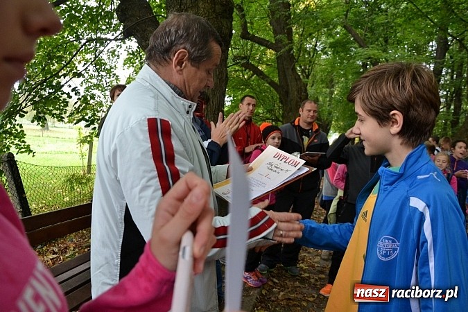 Zdjęcie w galerii na portalu naszraciborz.pl: Rejonowe Sztafetowe Biegi Przełajowe w Tworkowie wiadomości z regionu