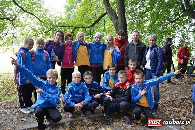 Zdjęcie w galerii na portalu naszraciborz.pl: Rejonowe Sztafetowe Biegi Przełajowe w Tworkowie wiadomości z regionu