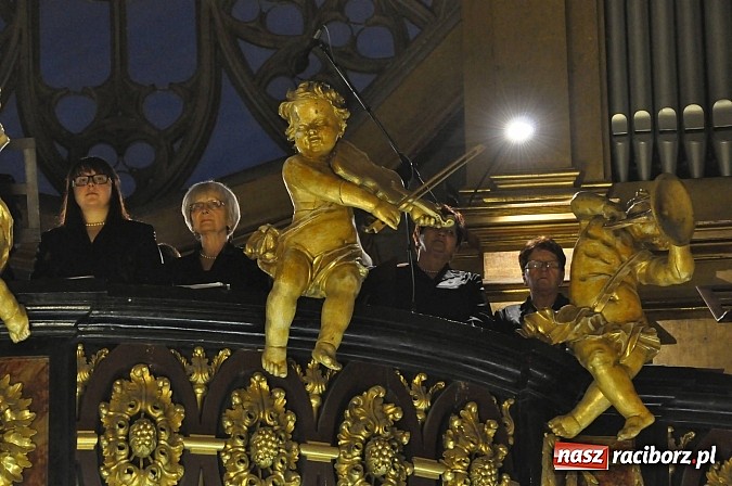 Zdjęcie w galerii na portalu naszraciborz.pl: To był wielki raciborski dzień na Wawelu wiadomości z regionu