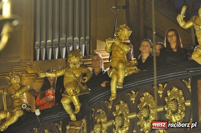 Zdjęcie w galerii na portalu naszraciborz.pl: To był wielki raciborski dzień na Wawelu wiadomości z regionu