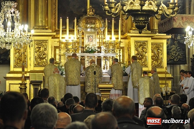 Zdjęcie w galerii na portalu naszraciborz.pl: To był wielki raciborski dzień na Wawelu wiadomości z regionu