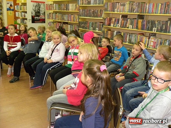 Zdjęcie w galerii na portalu naszraciborz.pl: Dzień Białej Laski wiadomości z regionu