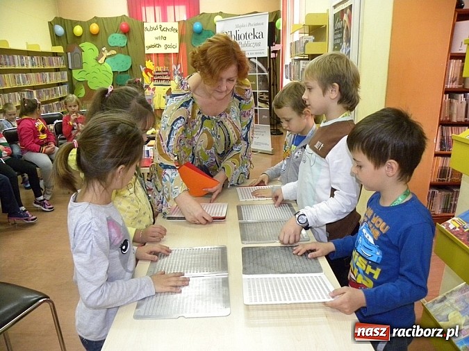 Zdjęcie w galerii na portalu naszraciborz.pl: Dzień Białej Laski wiadomości z regionu