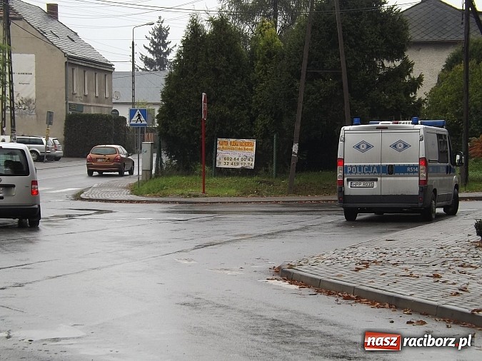 Zdjęcie w galerii na portalu naszraciborz.pl: Opel wjechał w autolawetę w Markowicach! wiadomości z regionu