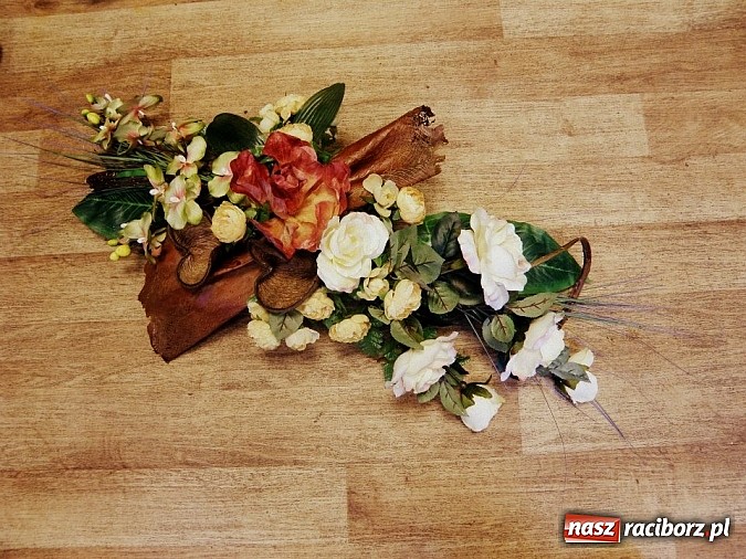 Zdjęcie w galerii na portalu naszraciborz.pl: Kwiaciarnia Lawender. Wiązanki robione z sercem wiadomości z regionu