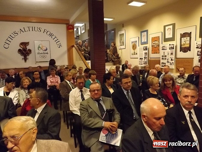 Zdjęcie w galerii na portalu naszraciborz.pl: 100-lecie Towarzystwa Gimnastycznego Sokół w Raciborzu wiadomości z regionu