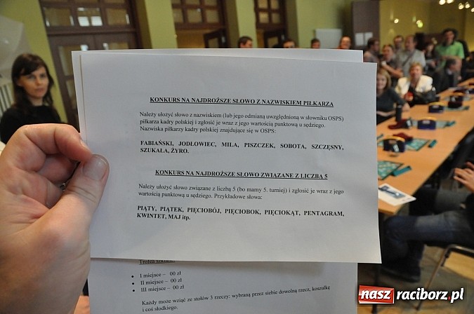Zdjęcie w galerii na portalu naszraciborz.pl: Trwa wielkie V raciborskie w scrabble granie wiadomości z regionu