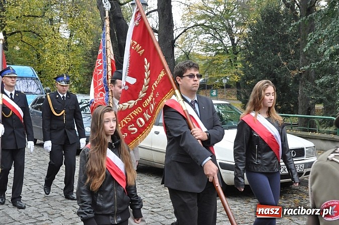 Zdjęcie w galerii na portalu naszraciborz.pl: Polskie sokoły zjechały na raciborski zamek wiadomości z regionu