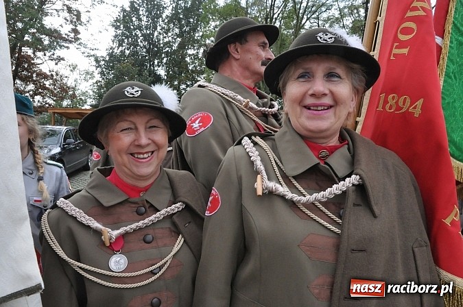 Zdjęcie w galerii na portalu naszraciborz.pl: Polskie sokoły zjechały na raciborski zamek wiadomości z regionu