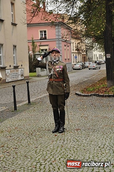 Zdjęcie w galerii na portalu naszraciborz.pl: Polskie sokoły zjechały na raciborski zamek wiadomości z regionu
