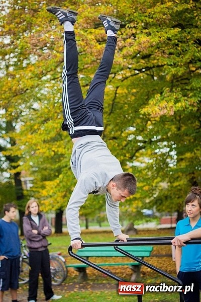 Zdjęcie w galerii na portalu naszraciborz.pl: Otwarcie parku do Street Workout wiadomości z regionu