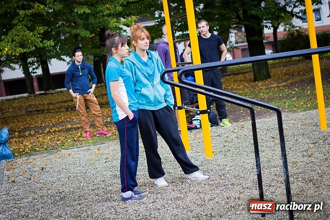 Zdjęcie w galerii na portalu naszraciborz.pl: Otwarcie parku do Street Workout wiadomości z regionu