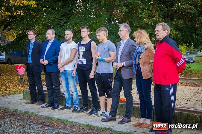 Zdjęcie w galerii na portalu naszraciborz.pl: Otwarcie parku do Street Workout wiadomości z regionu