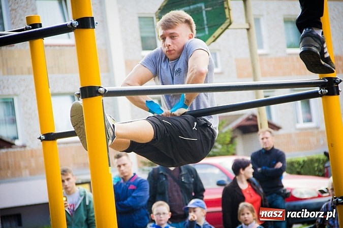 Zdjęcie w galerii na portalu naszraciborz.pl: Otwarcie parku do Street Workout wiadomości z regionu